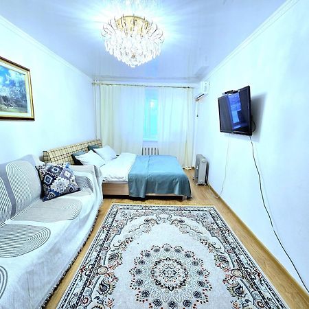 Двухкомнатная "Аэропорт Астана" Apartment Ngoại thất bức ảnh